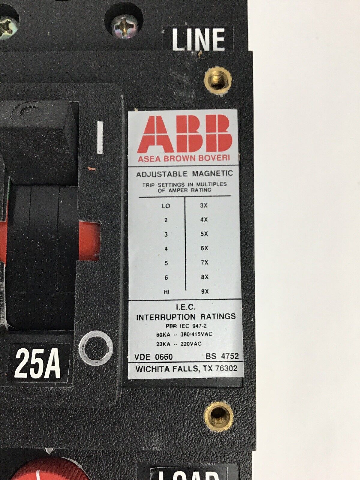 ABB DSM43025L MCP CIRCUIT BREAKER 3P 25A 480V D 6 LUGS