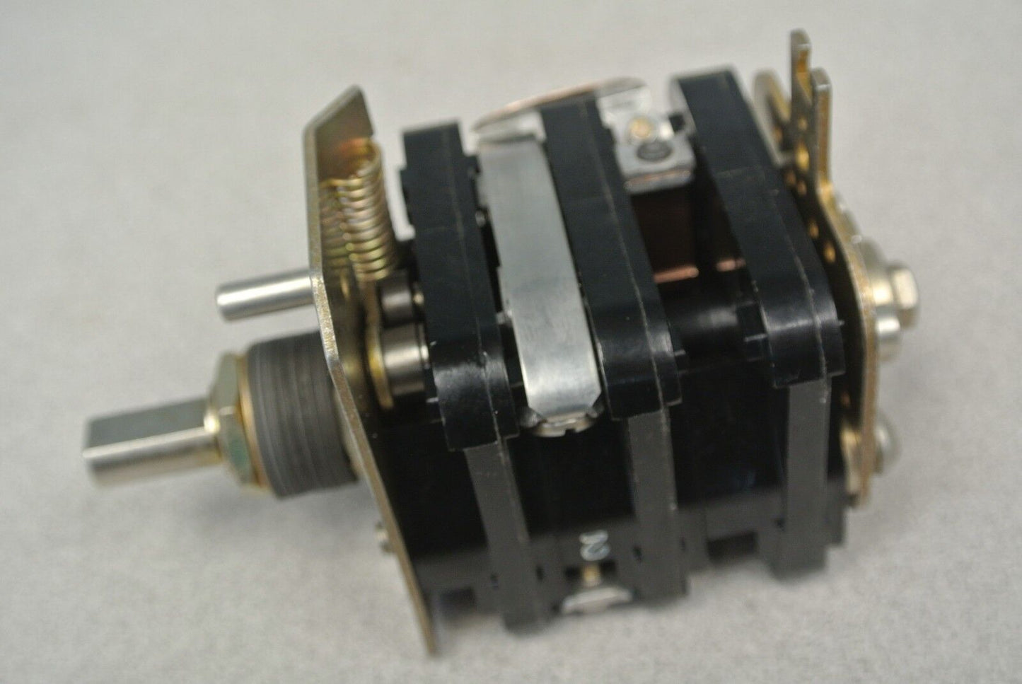 ALLEN-BRADLEY 806- 990270 ROTARY PILOT SWITCH / NEW SURPLUS