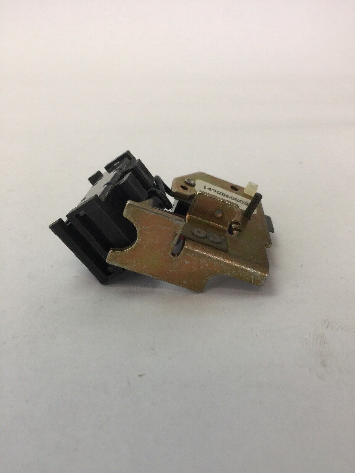 WESTINGHOUSE/CUTLER HAMMER A1X3RT AUXILIARY SWITCH 600VAC 125/250VDC 1492D60G02