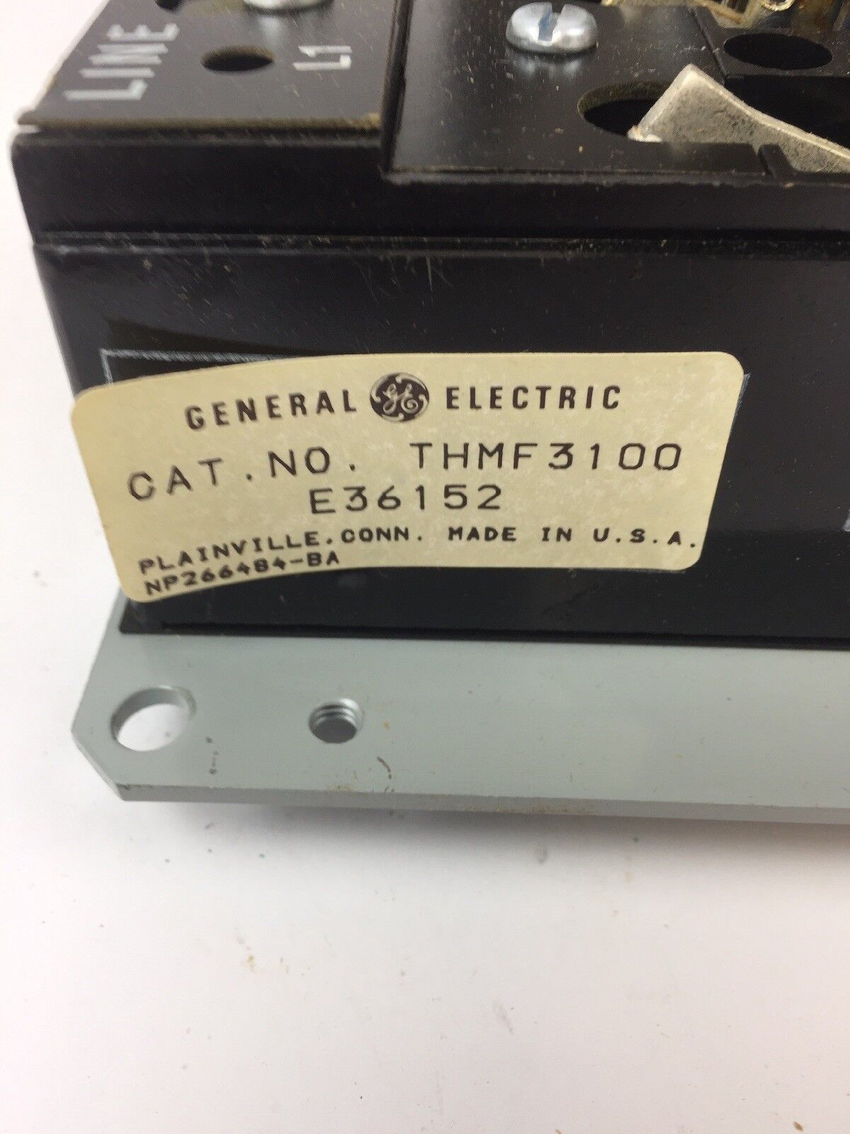 GE THMF3100 DISCONNECT SWITCH 3 POLE 30 AMP 600 VAC 250 VDC