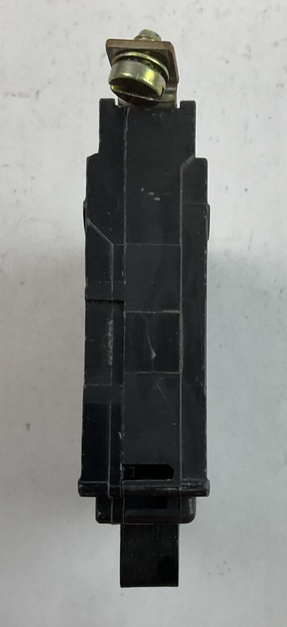 SQUARE D QOB130 1POLE 120/240VAC 30AMP