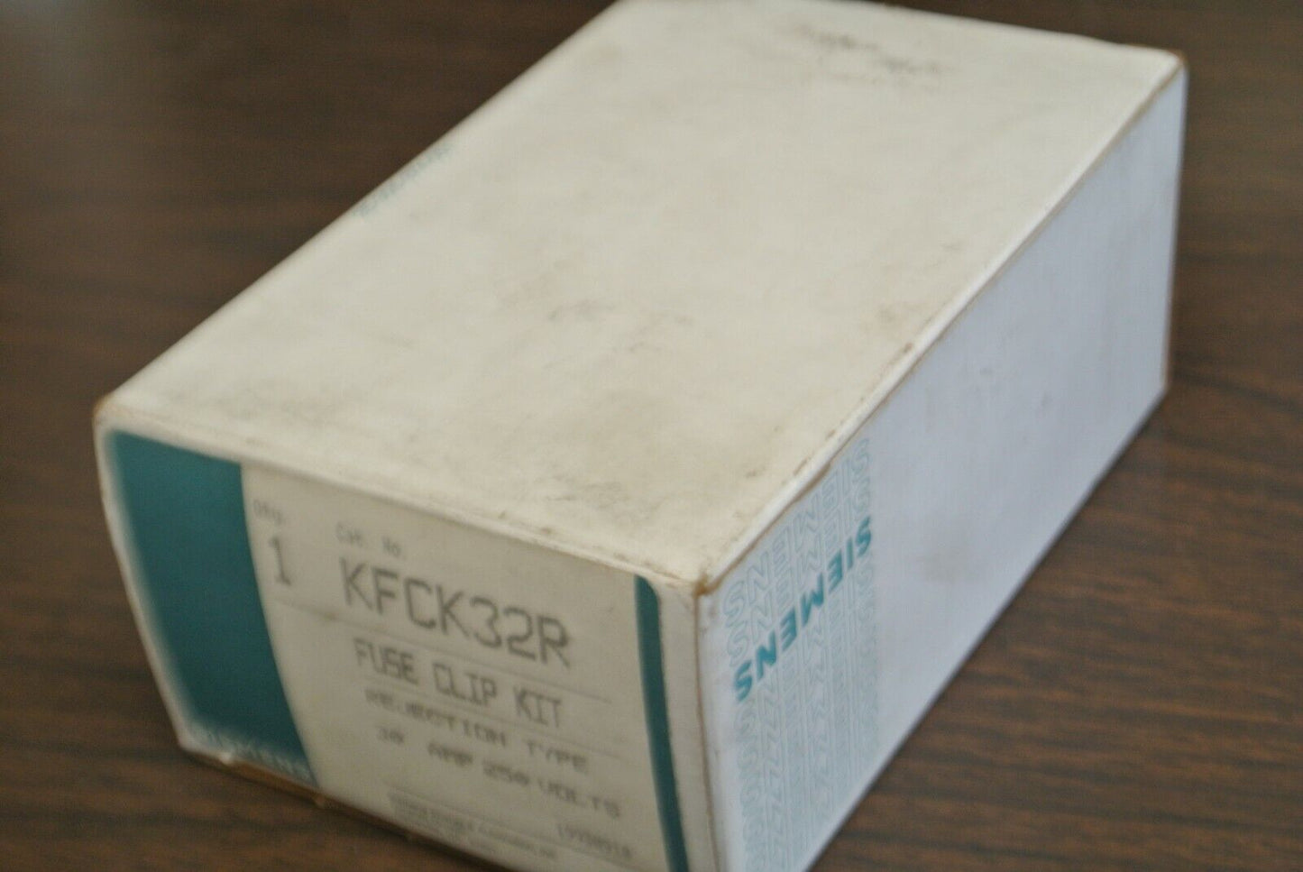 SIEMENS KFCK32R FUSE CLIP KIT / REJECTION TYPE / 30A / 250V / NEW SURPLUS