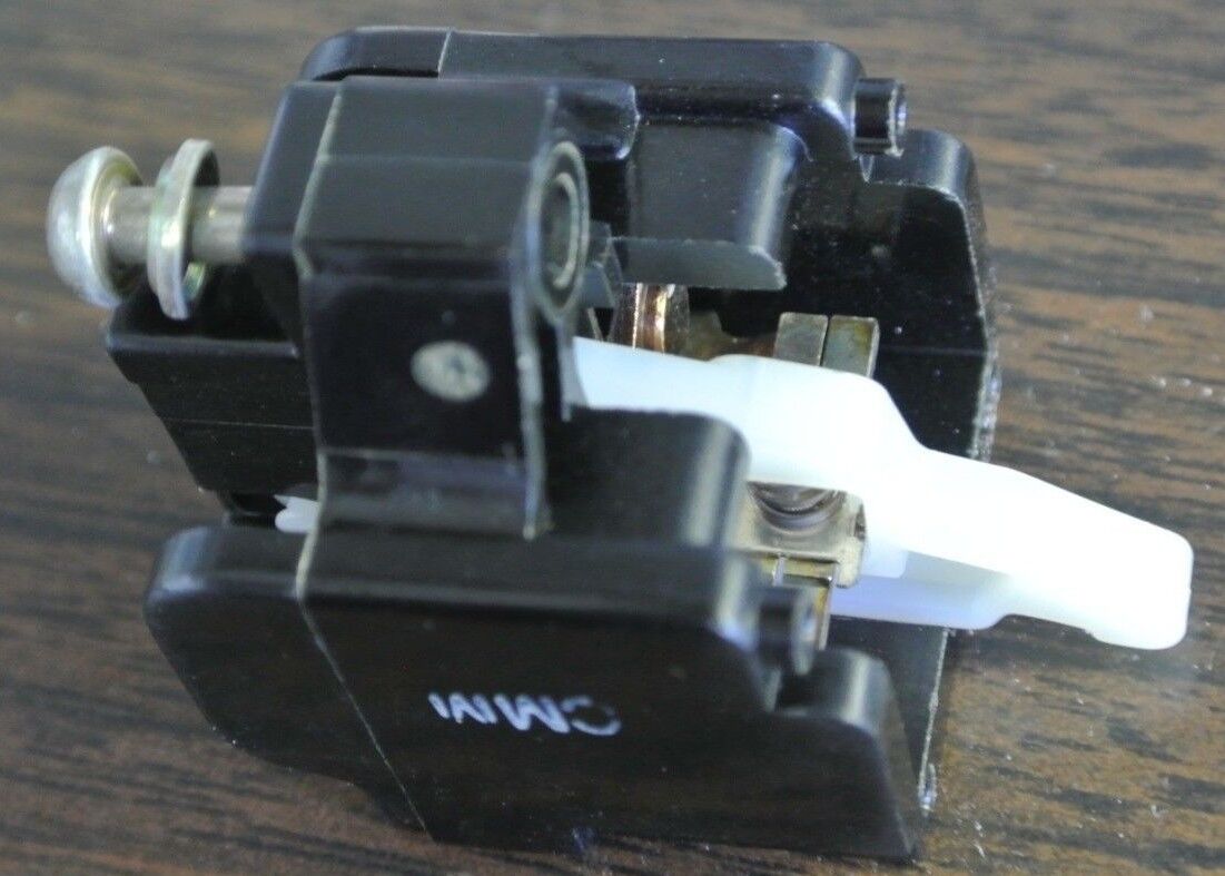 ALLEN-BRADLEY 1495-G1 N.C. CONTACT SIZE 1&2 AUXILIARY CONTACT BLOCK - LOT of 2