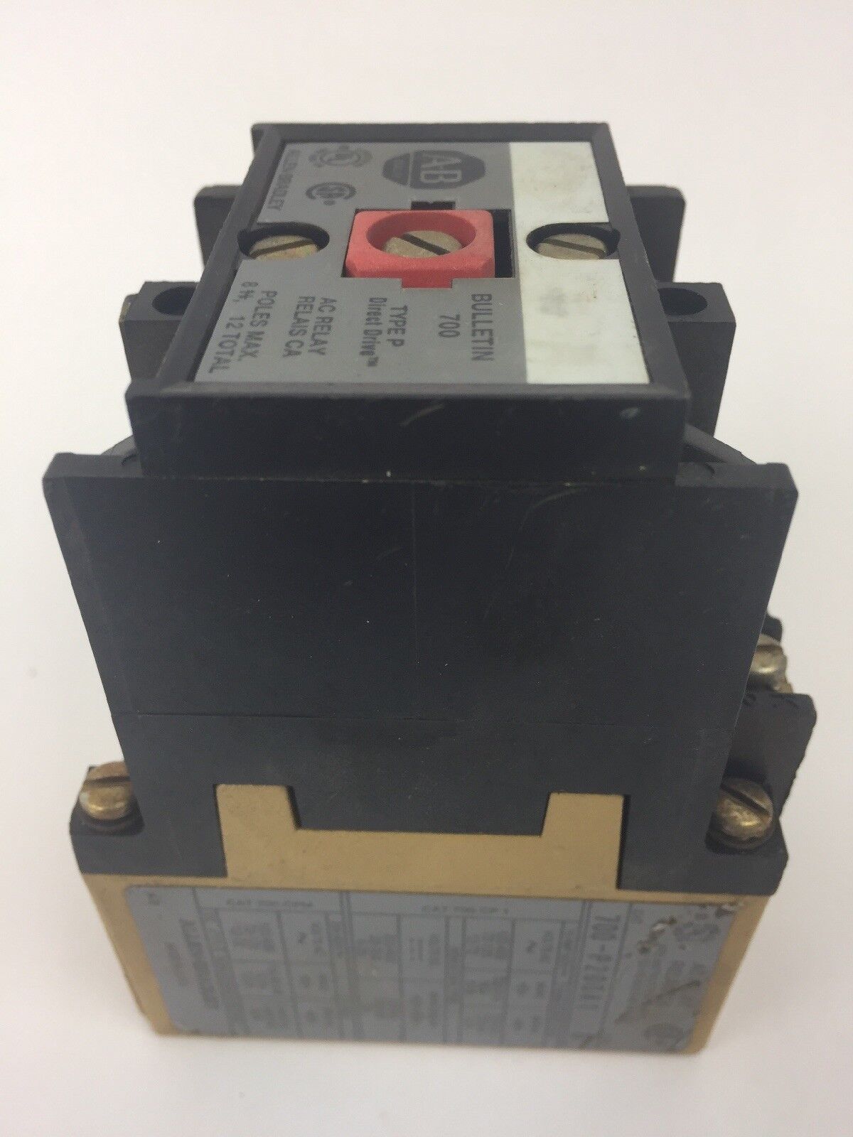 ALLEN BRADLEY 700-P200A1 AC RELAY SER B 115-120V 60HZ 110V 50HZ COIL