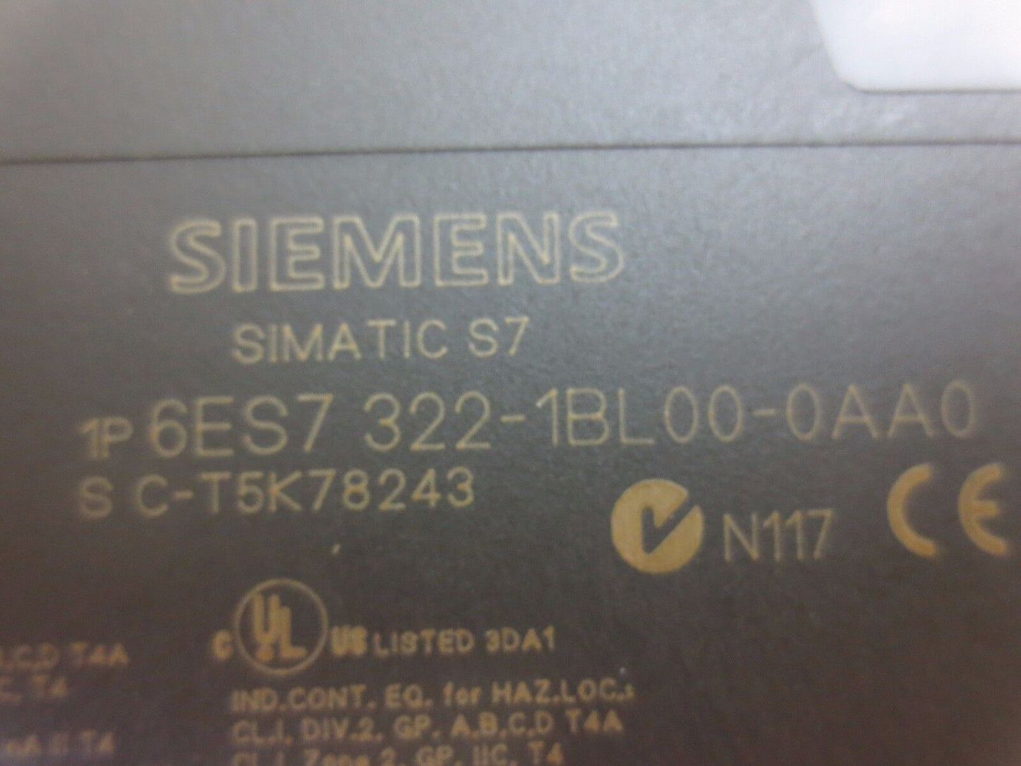 SIEMENS 1P 6ES7322-1BL00-0AA0 SIMATIC S7 DIGITAL OUTPUT MODULE - 32 PT, 24VDC