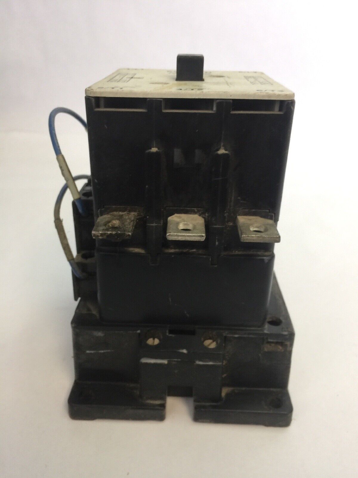 SQUARE D 8502 PG3.00 CONTACTOR 600VAC 100A 60HP 3 POLE 3 PHASE
