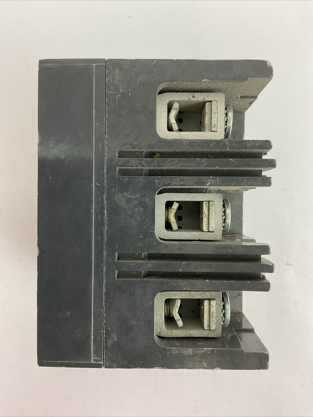 GE TED136040 40AMP 600VAC 250VDC 3POLE CIRCUIT BREAKER