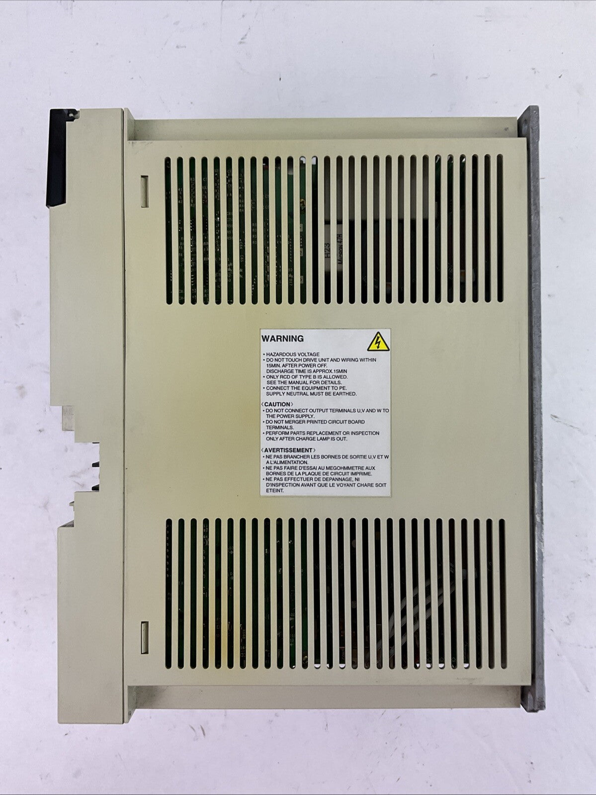 MITSUBISHI MR-J2S-500B-PD030 AC SERVO OUTPUT 170V 28A INPUT 200-230V POWER 5kW
