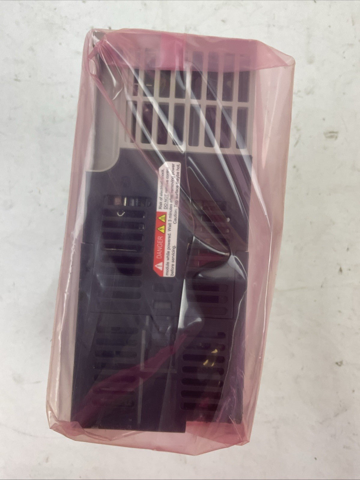 ALLEN BRADLEY 25A-D4P0N104 SER B FRN 3.001 POWER FLEX 523 AC DRIVE 1.5kW 2.0HP