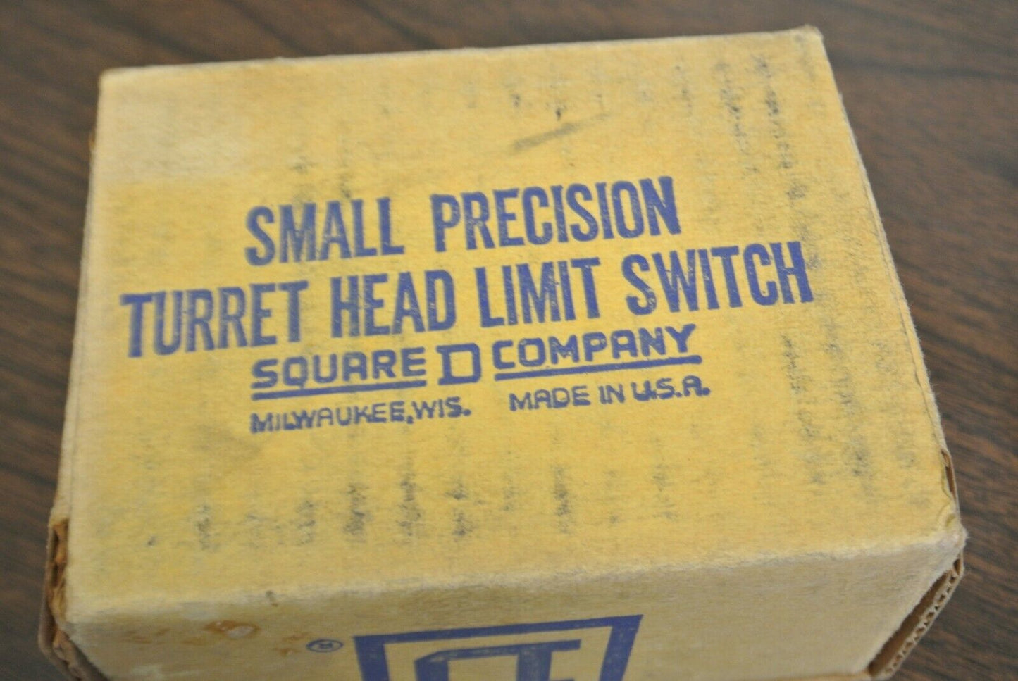SQUARE D 9007 B65B2 LIMIT SWITCH / 0-120 VAC / 120-600VAC / 10A / NEW SURPLUS
