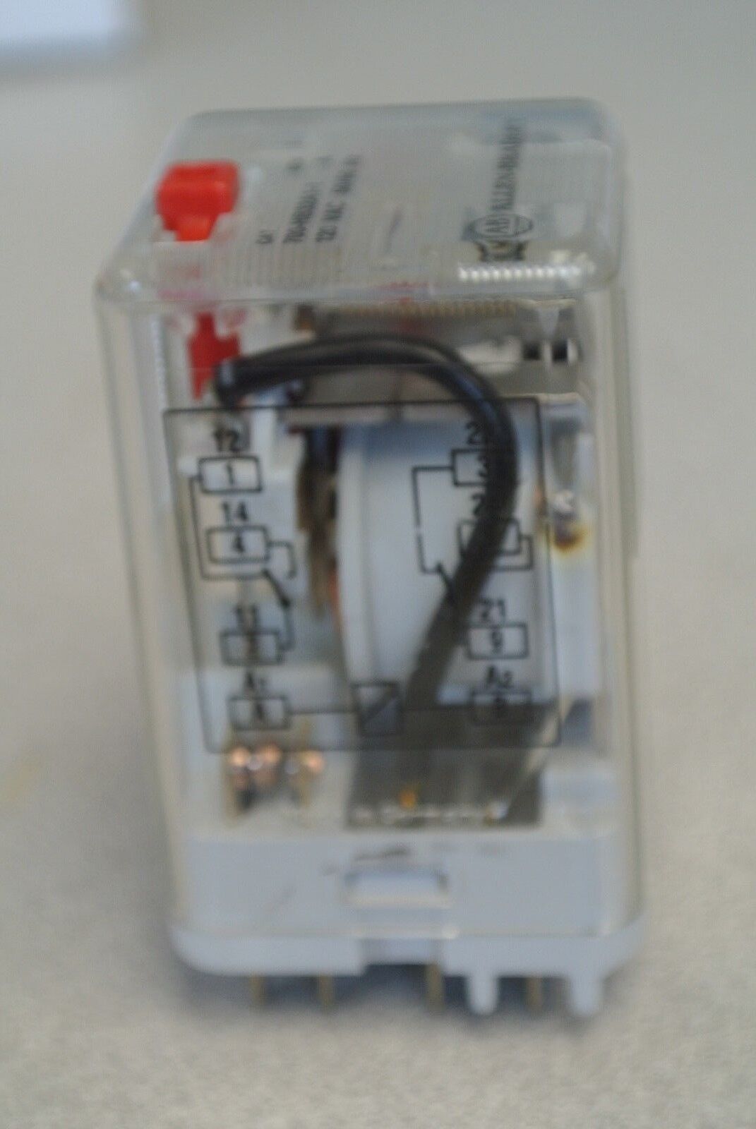 ALLEN-BRADLEY 700-HB32A1-1 Ser. A / TYPE H CONTROL RELAY / 10A / NEW SURPLUS