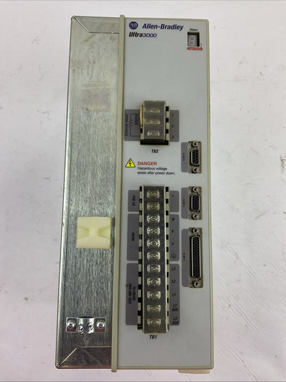 ALLEN BRADLEY 2098-DSD-HV050 AC SERVO DRIVE FIRMWARE VERSION V1.53 230/460V 3PH