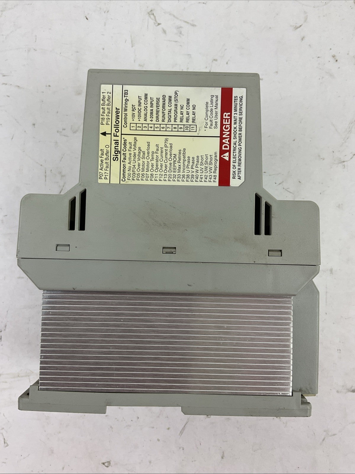ALLEN BRADLEY 160-BA06NSF1P1 VARIABLE SPEED DRIVE 380-460V SER C FRN 7.06 3HP