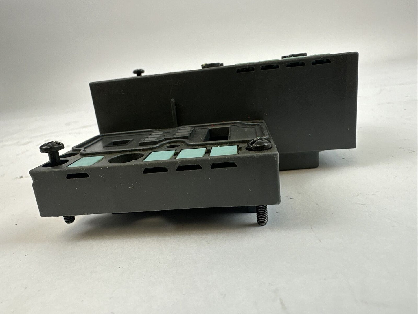 SIEMENS SIMATIC S7 6ES7 141-1BF12-0XB0 BASIC MODULE ET 200X DI 8 X DC 24V