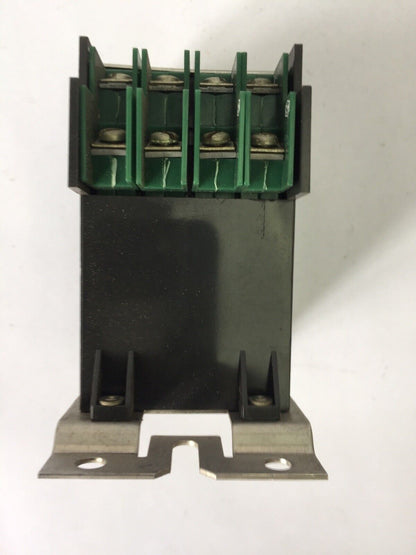 CUTLER HAMMER D40RB TYPE R POWEREED RELAY 120/240V COIL 120VDC (D40RPA D40RPB)