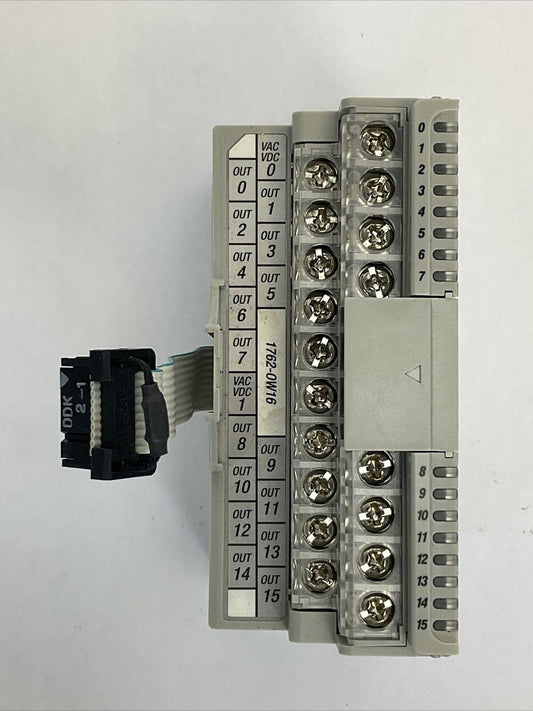 ALLEN BRADLEY 1762-OW16 MICROLOGIX 16PT VAC/VDC RELAY OUTPUT SERE B REV A