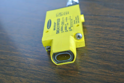 BANNER SM2A31RPDQD / 26968 - DETECTION SYSTEM RECEIVER - NEW SURPLUS