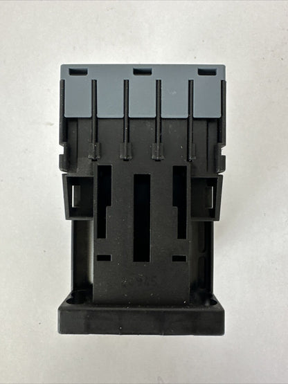 SIEMENS 3RT2018-2BB42 CONTACTOR 20A 600VAC COIL 24VDC