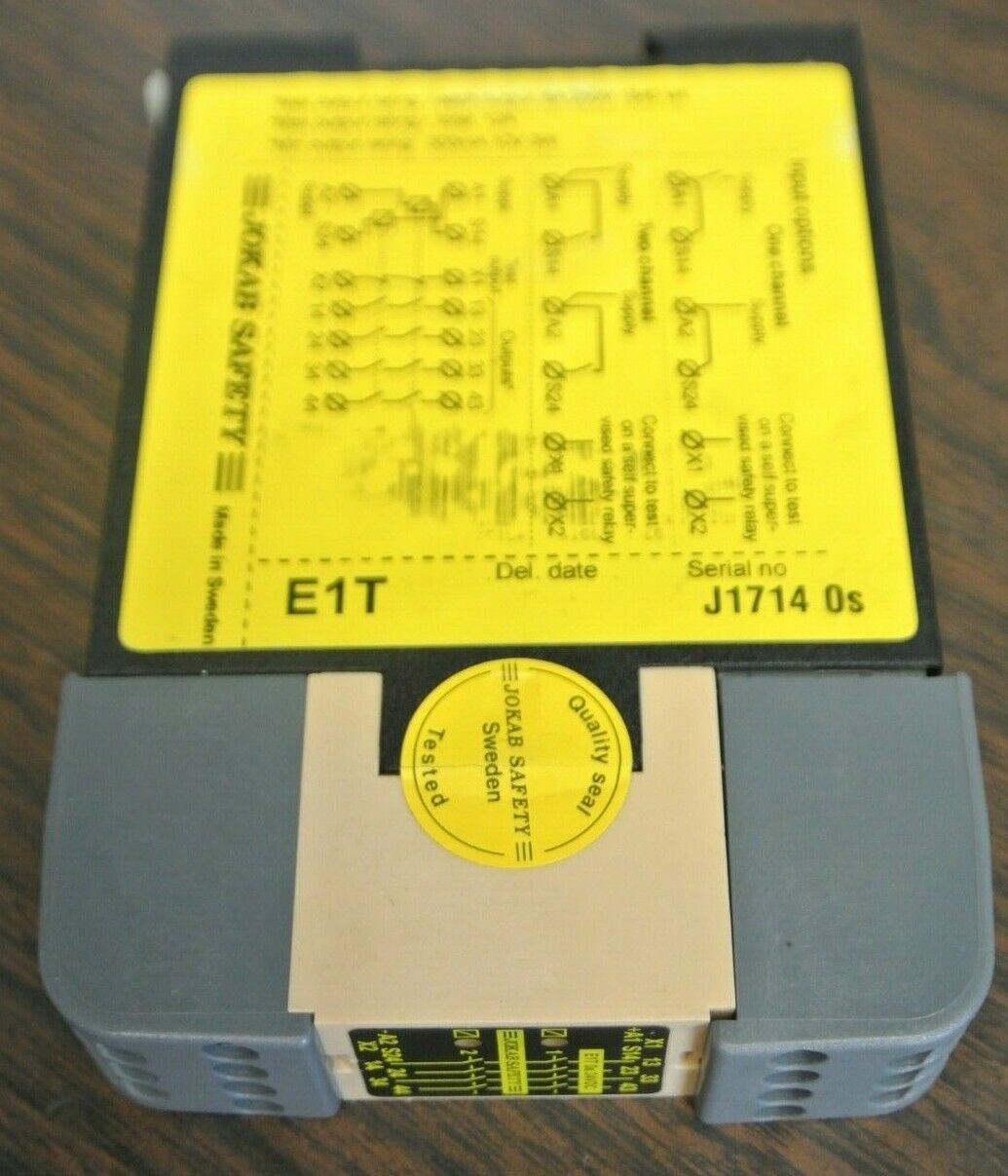 JOKAB E1T / EXPANSION RELAY / MAX OUTPUT 6A, 250V, 1840VA / MIN 300mA, 10V, 3W