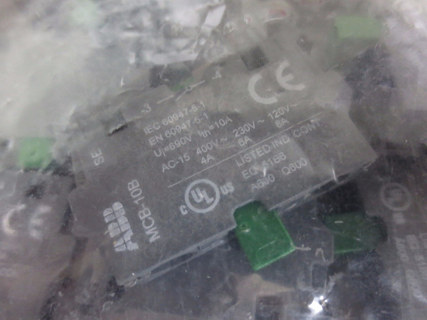 ABB MCB-10B / 1SFA611610R2001 CONTACT BLOCK - NEW SURPLUS