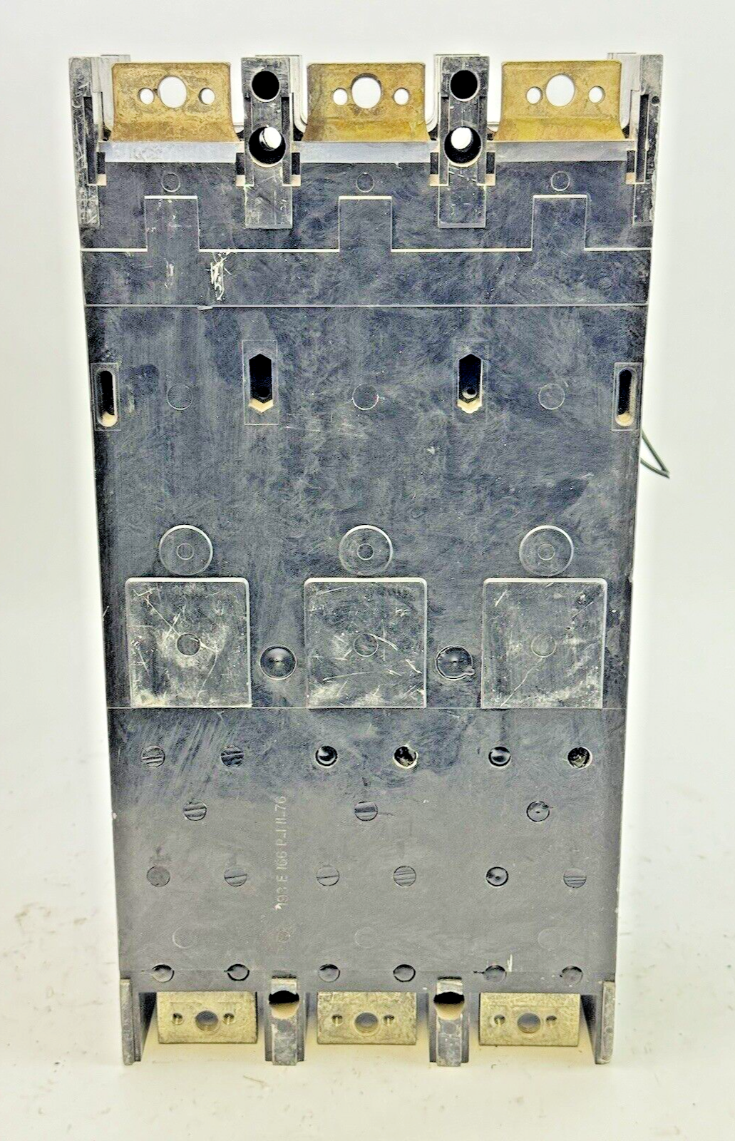 GE - TB43200 - TRI-BREAK FUSED BREAKER W/ SHUNT - TB43F - 200 A, 3 POLE, 600 VAC