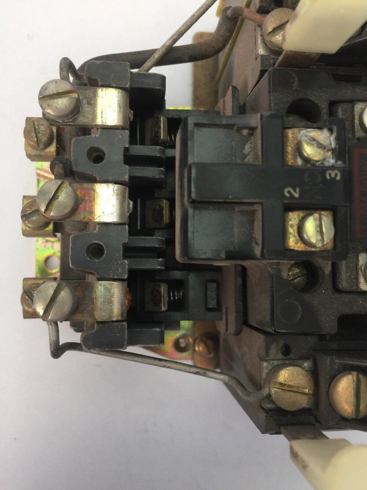 ALLEN BRADLEY 709-AOWJ103 SER K SIZE 0 600VAC 5HP COIL 120V 60HZ N28 HEATERS