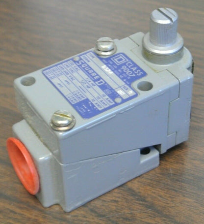 SQUARE D 9007 B52A, Ser. B HEAVY DUTY LIMIT SWITCH / NEW SURPLUS