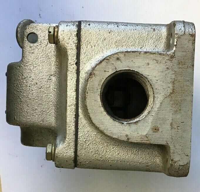 WESTINGHOUSE TYPE HDW PUSHBUTTON STATION 47A4254G23 600VOLTS
