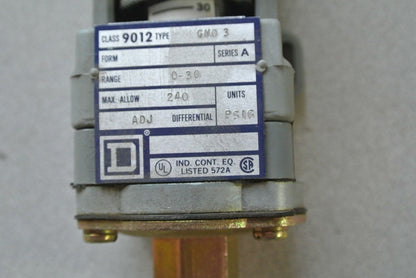 SQUARE D 9012 GNO-3 Ser. A PRESSURE SWITCH - 15 PSI on DECREASING - NEW SURPLUS