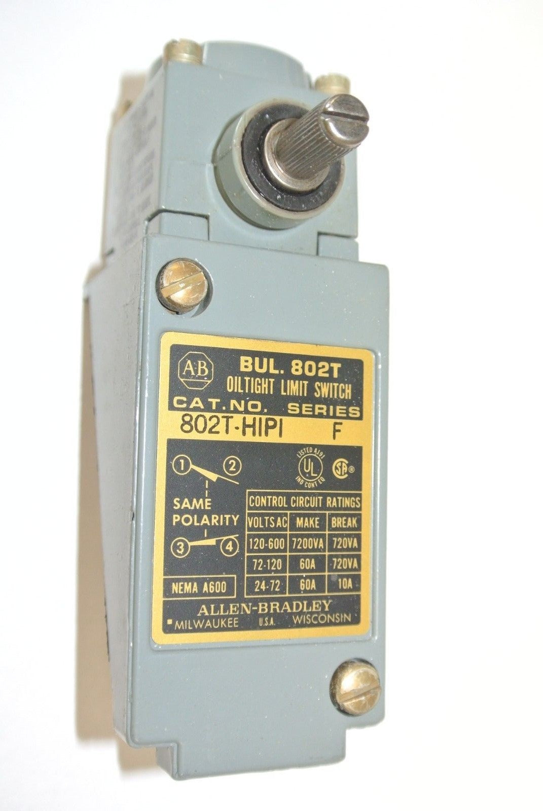 ALLEN-BRADLEY 802T-H1P1 PLUG-IN OILTIGHT LIMIT SWITCH / LEVER TYPE / NEW SURPLUS