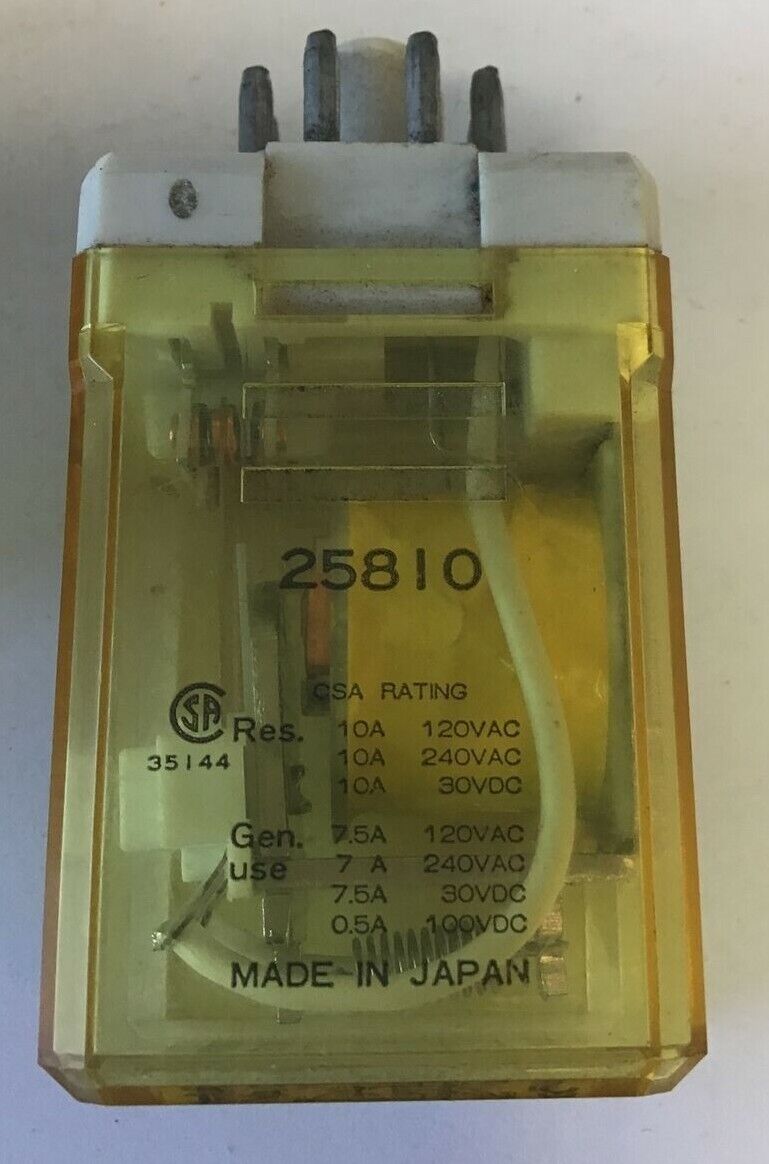 IDEC RR2P-U RELAY 6VAC ***LOTOF4***