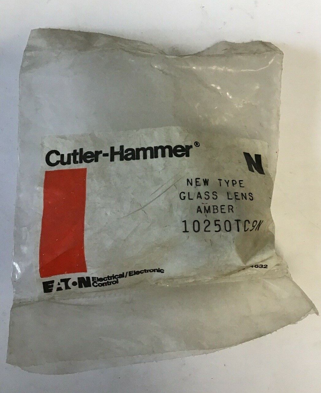 CUTLER HAMMER 10250TC9N LENS AMBER***LOTOF 5***