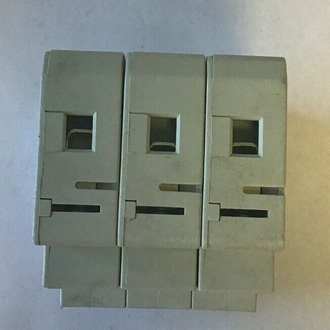 BUSSMANN CHCC FUSE BLOCK HOLDER 3POLE 600V 30A