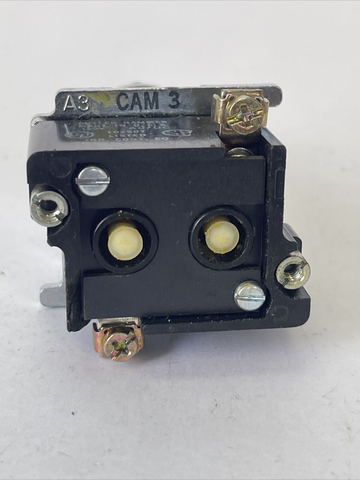 CUTLER HAMMER 10250T6403 ILL. SELECTOR SWITCH 3 POS. MOM. 120V