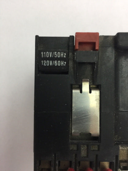 SQUARE D 8501 PH 40 E CONTACTOR 600VAC 16A COIL 110V 50HZ 120V 60HZ