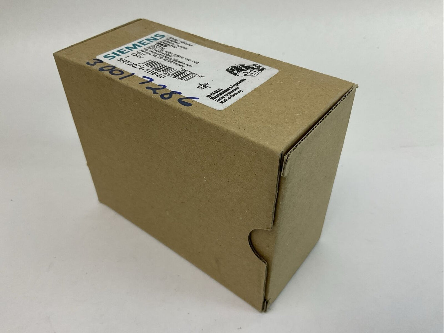 SIEMENS 3RT2024-1BB40 CONTACTOR AC-3 12A 400V 5,5kW 1NO 1NC COIL 24VDC
