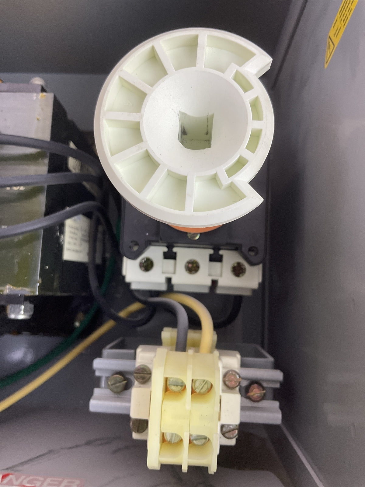 SQUARE D 9070 SK1000G1 TRANSFORMER DISCONNECT SER A PRI VOLT 230 4.35A 460 2.17A