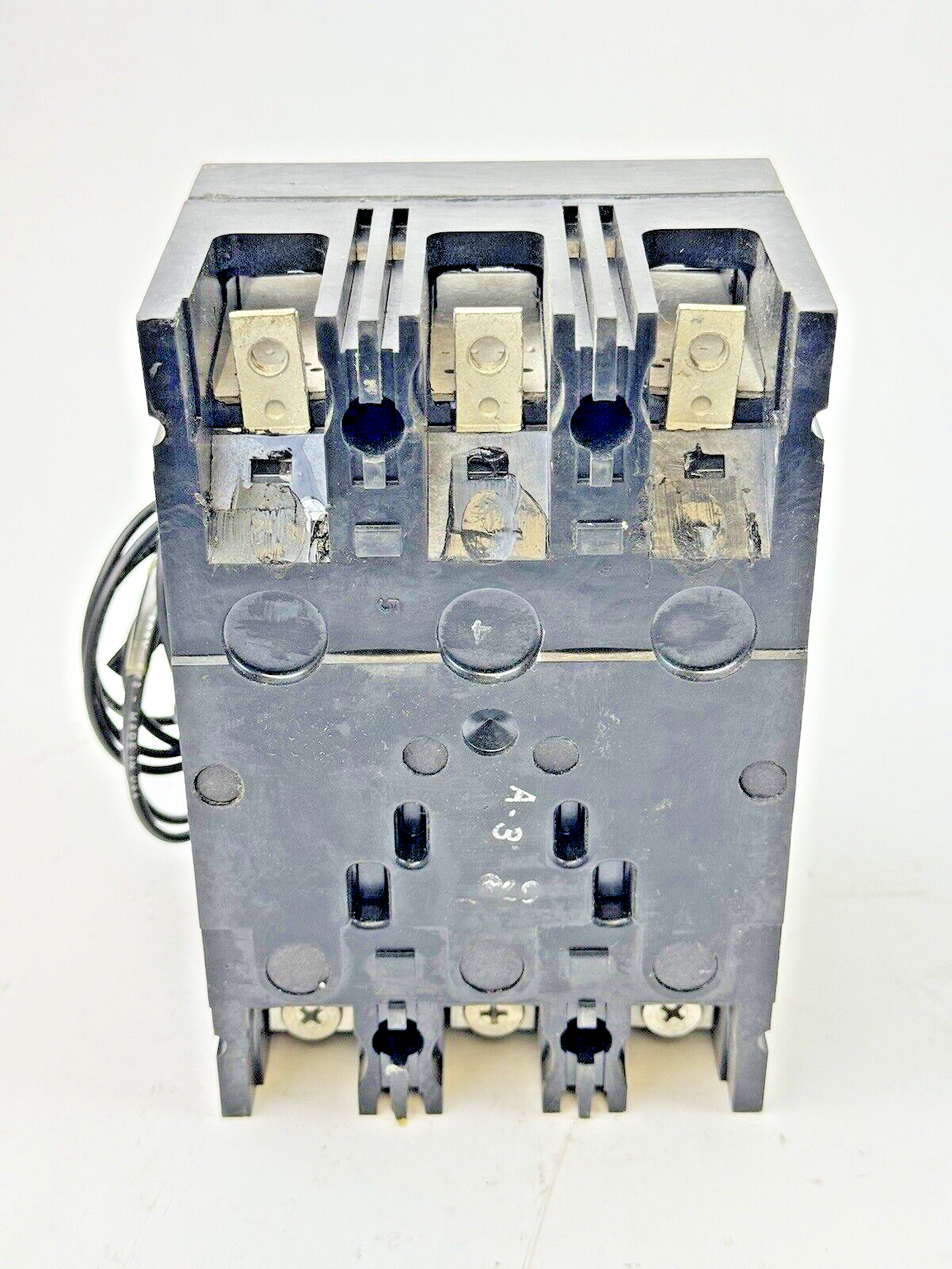 GE - THED136050 - CIRCUIT BREAKER W/ SHUNT TRIP - 50 A, 600 VAC, 3 POLE