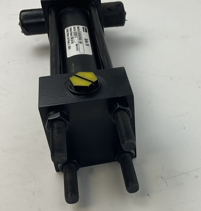 PARKER 01.50 D2HLTRS13A CYLINDER 4.500 SERIES. 2H 3000PSI