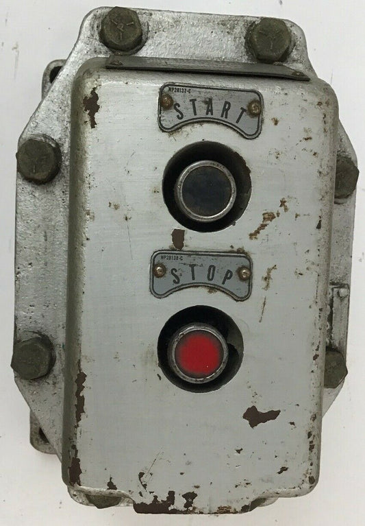 WESTINGHOUSE TYPE HDCE PUSHBUTTON STATION 1133600 CLASS 15-010 600VOLTS