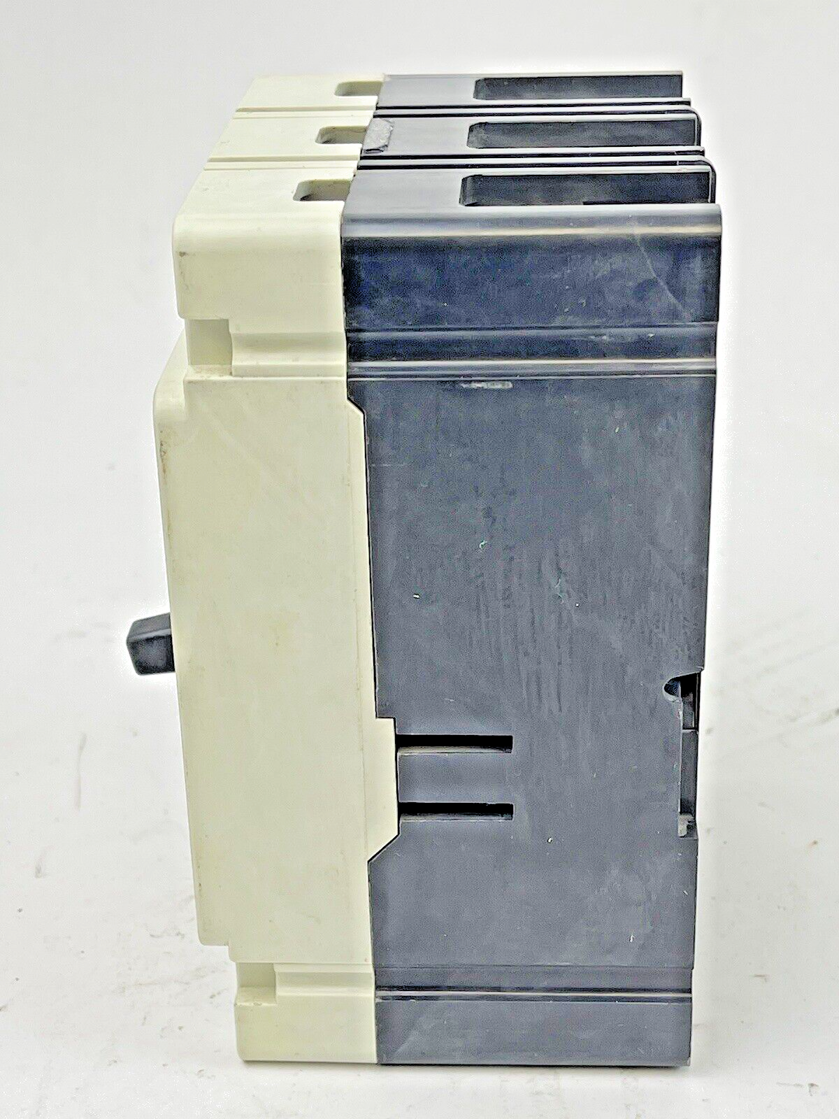 WESTINGHOUSE - HMCP015E0C B -SER. C- MOTOR CIRCUIT PROTECTOR - 15A/3POLE/600VAC