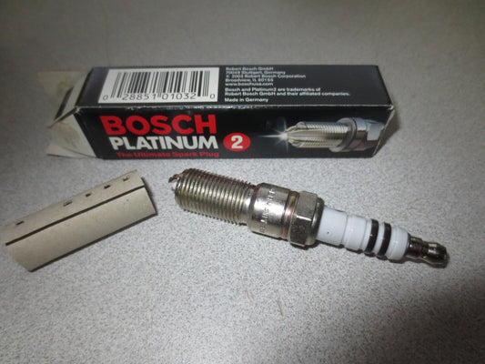 BOSCH 4313 / 0 242 235 753 PLATINUM 2 SPARK PLUGS - NEW SURPLUS, PACK of 4