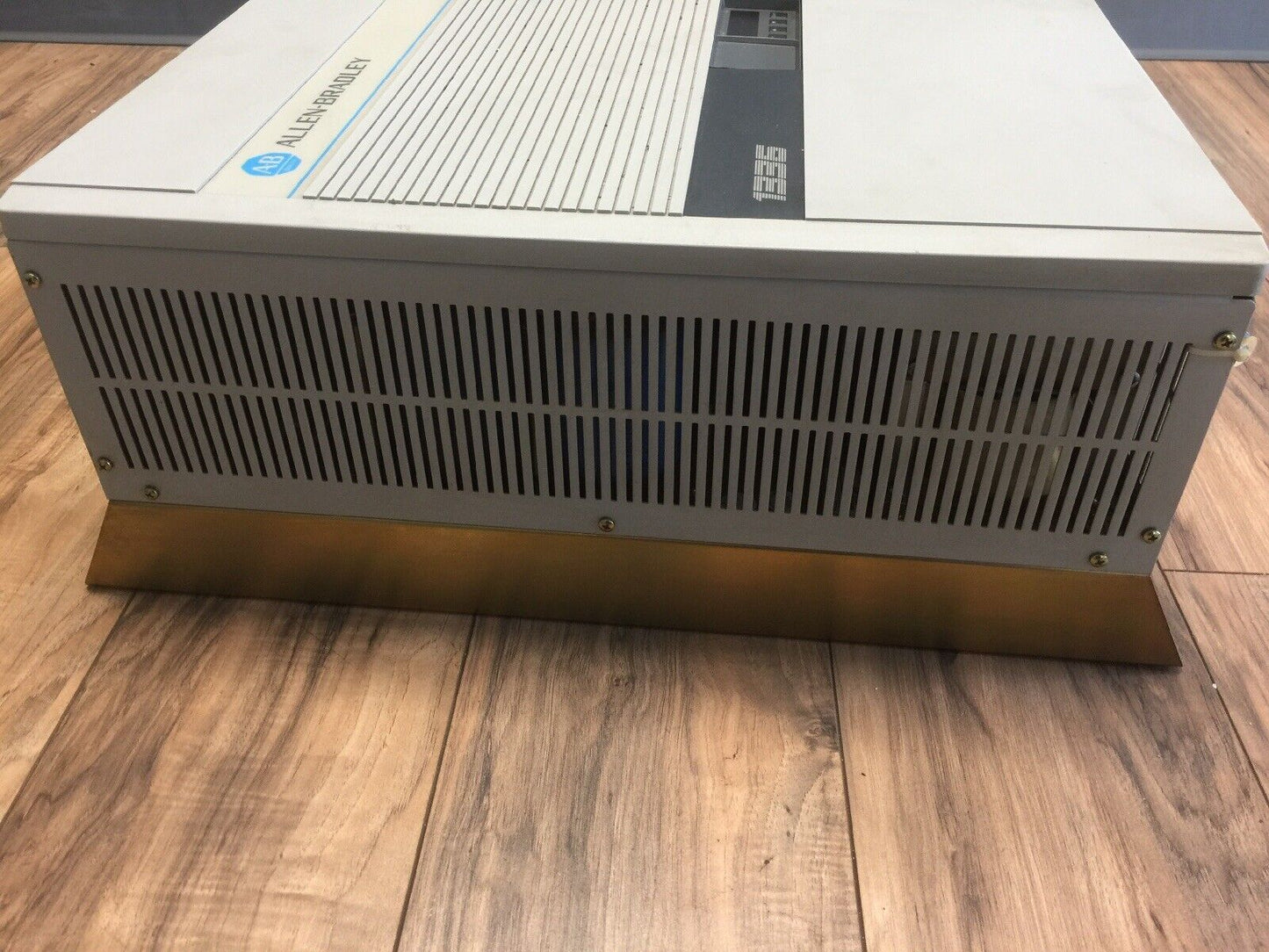 ALLEN BRADLEY 1336-B025-EAF-L3-S1 CONSTANT TORQUE 3-PHASE AC DRVE SERIES A