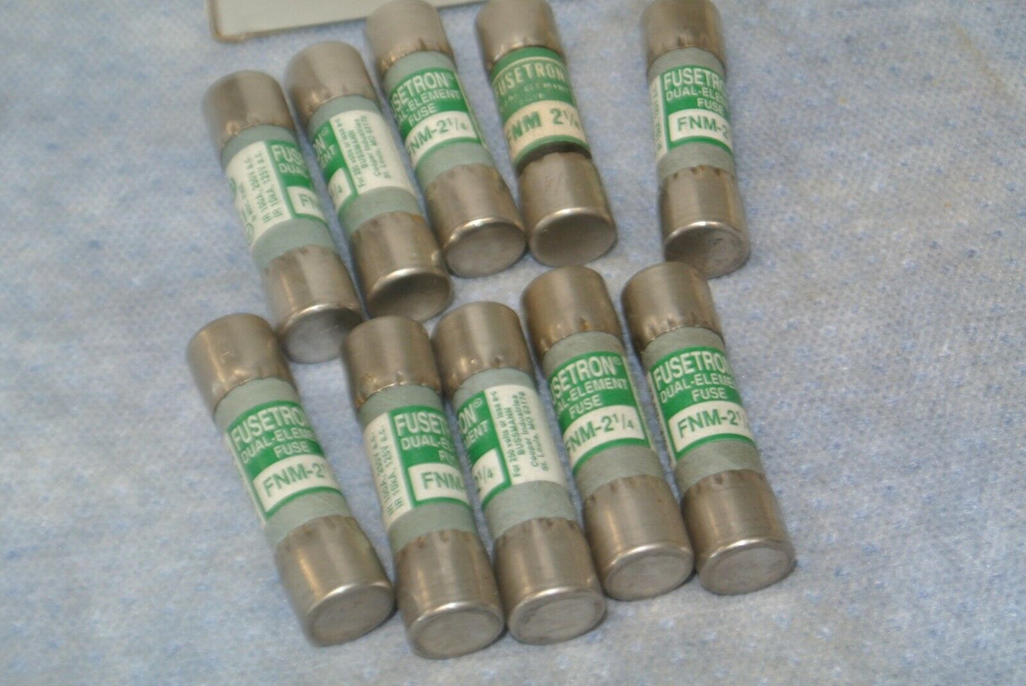 LOT of 10 / BUSS FNM-2-1/4 DUAL-ELEMENT FUSE / 2-1/4A / 250V / NEW SURPLUS