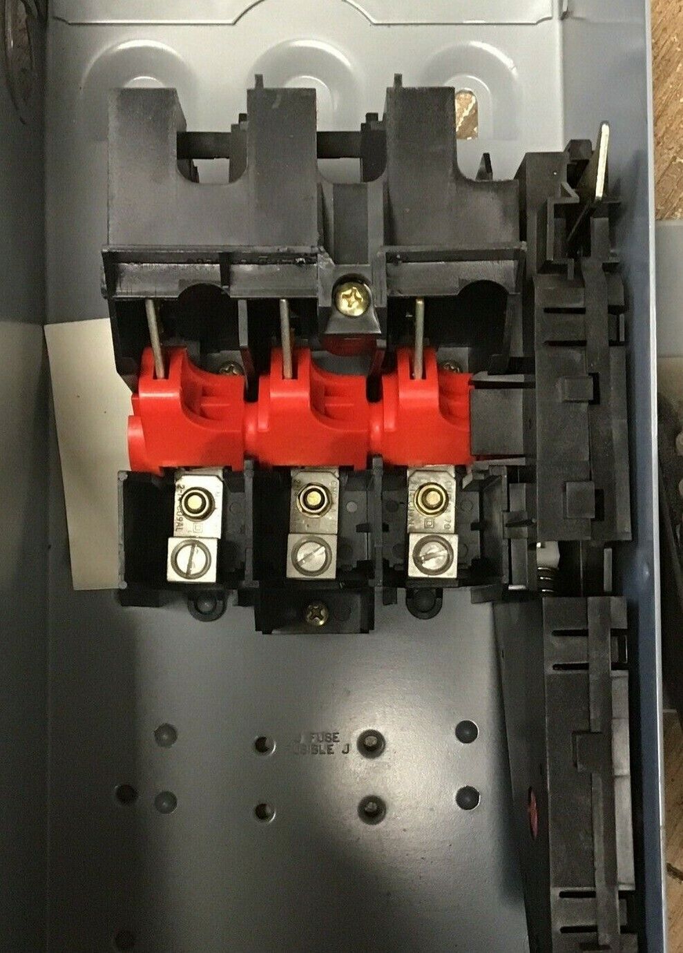 SQUARE D HU361 SAFETY SWITCH SER.F05 30A  TYPE1 ENCLOSURE NON FUSIBLE 600VAC/VDC