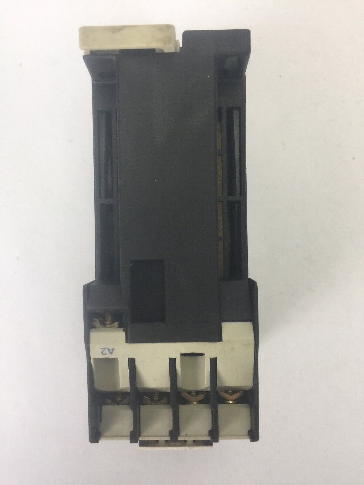 TELEMECANIQUE CA3 DN 22 CONTROL RELAY 600VAC 10A COIL 24VDC LA4 DE 1E 24-48 VAC