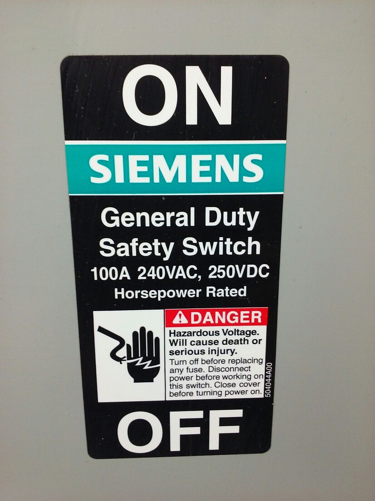 SIEMENS GNF323 SAFETY SWITCH NEMA TYPE 1 TYPE VB11 100A 240VAC 30HP 250VDC 2P