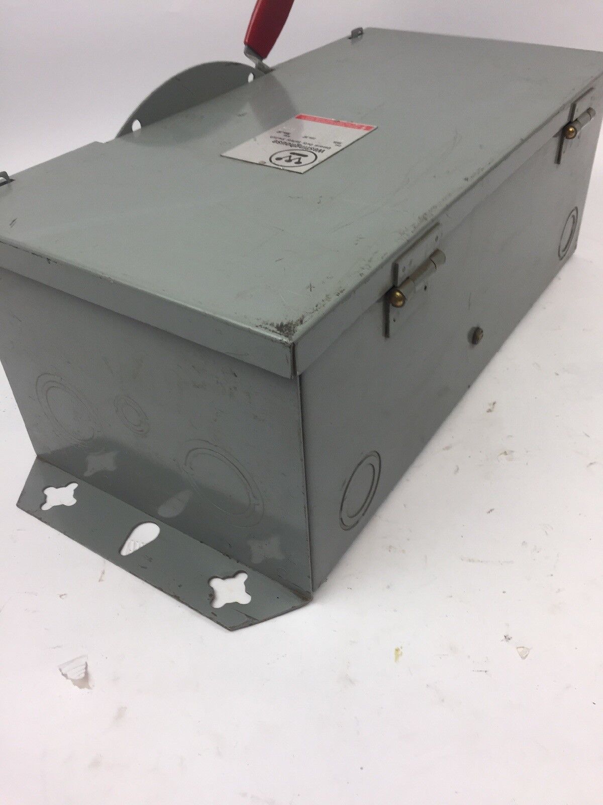 WESTINGHOUSE GFN323N SAFETY SWITCH 240 VAC 100 AMP TYPE 1 ENCLOSURE INDOOR