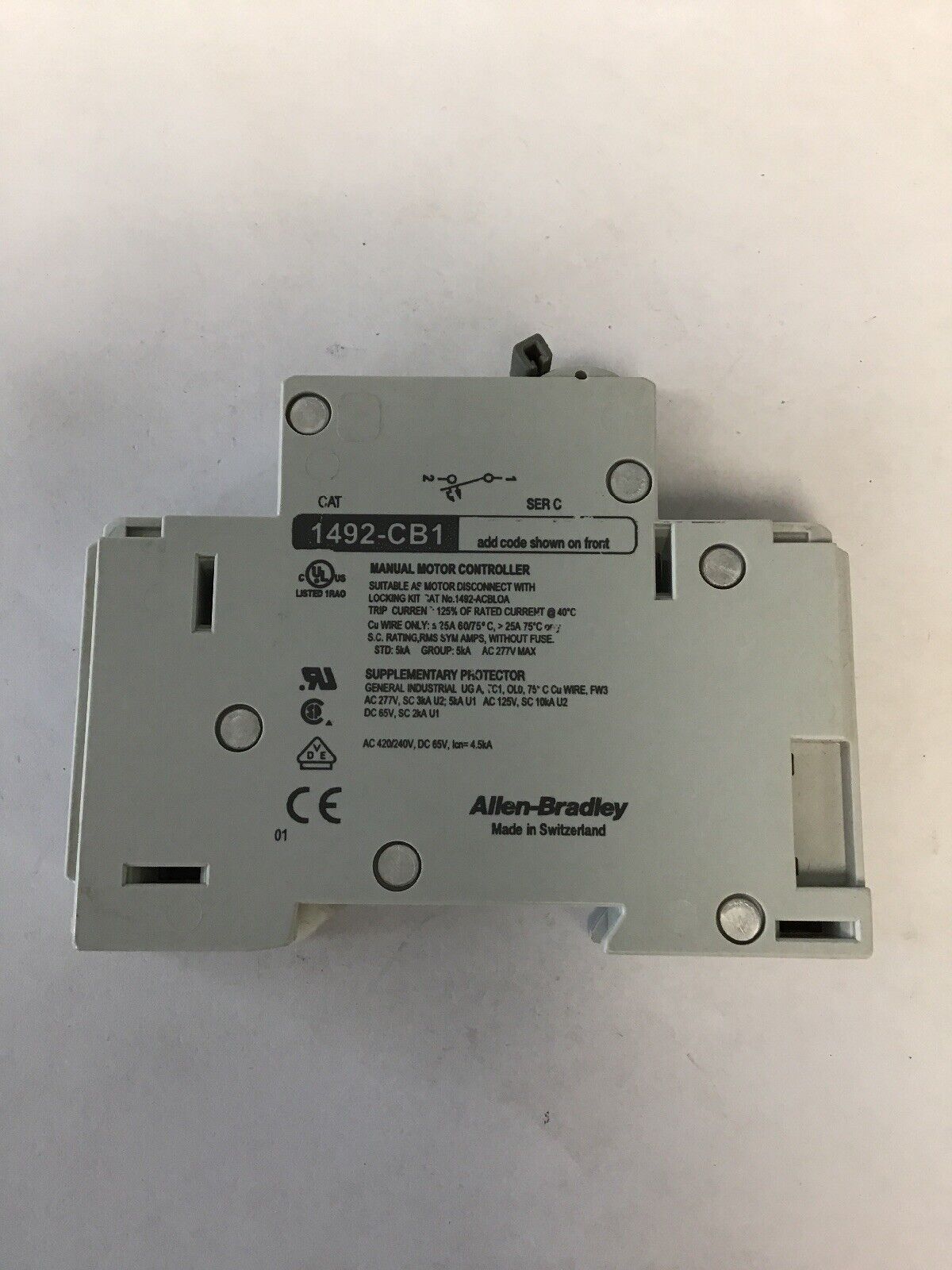 ALLEN BRADLEY 1492-CB1G040 SER. C  MINIATURE CIRCUIT BREAKER1 POLE 4A 1/3HP 277V