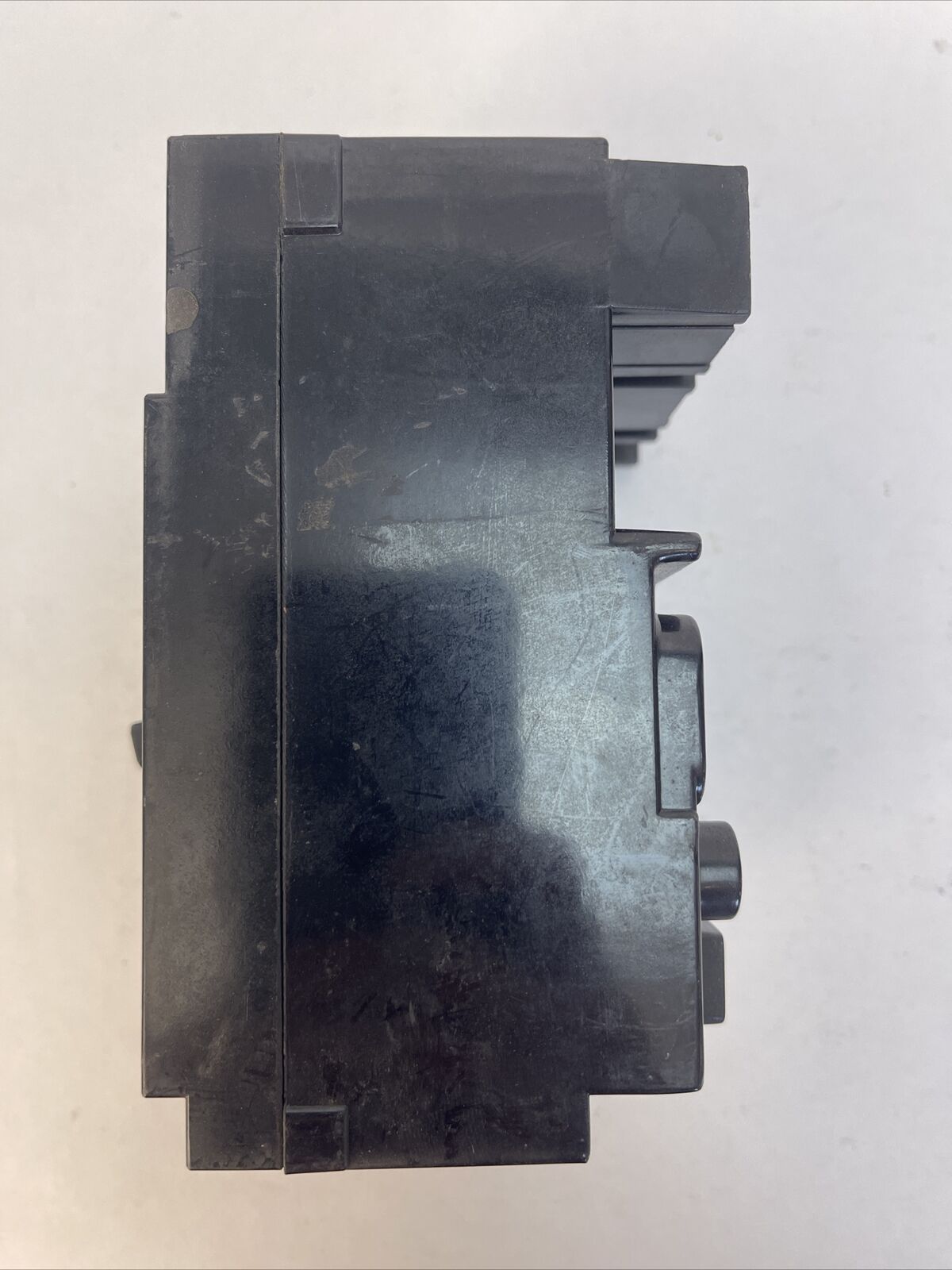 ITE/SIEMENS EE3-B020 CIRCUIT BREAKER 3POLE 20AMP 125/250VDC 240VAC